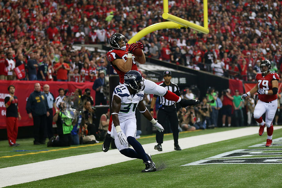 Divisional Playoffs - Seattle Seahawks v Atlanta Falcons Photograph by Mike Ehrmann