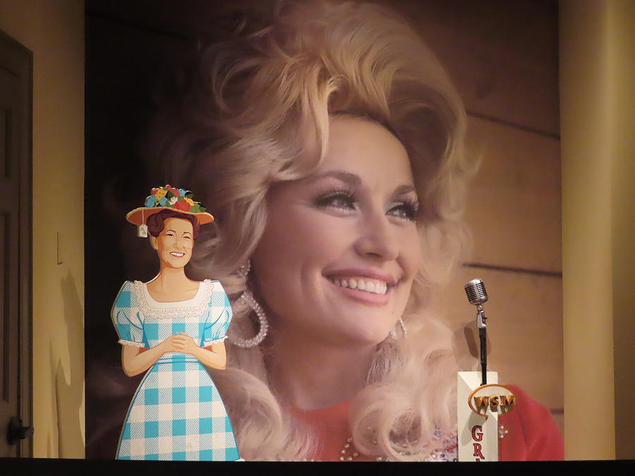 Dolly Pardon And Minnie Pearl Photograph by Kay Novy
