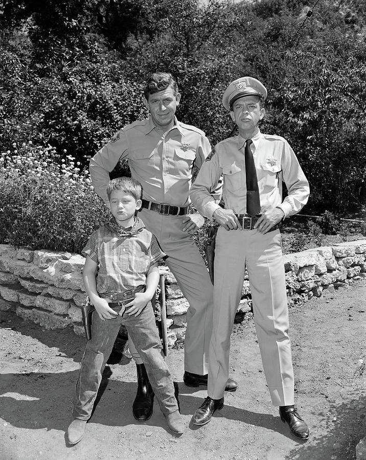 DON KNOTTS, RON HOWARD and ANDY GRIFFITH in THE ANDY GRIFFITH SHOW -1960-. Photograph by Album