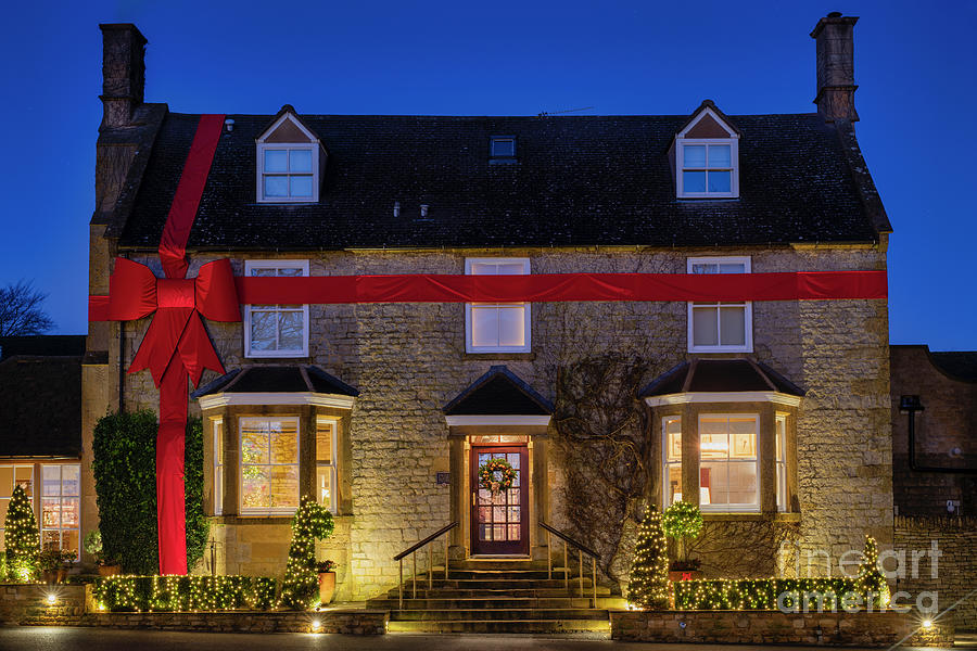 Dormy House Hotel Christmas Decorations Photograph by Tim Gainey