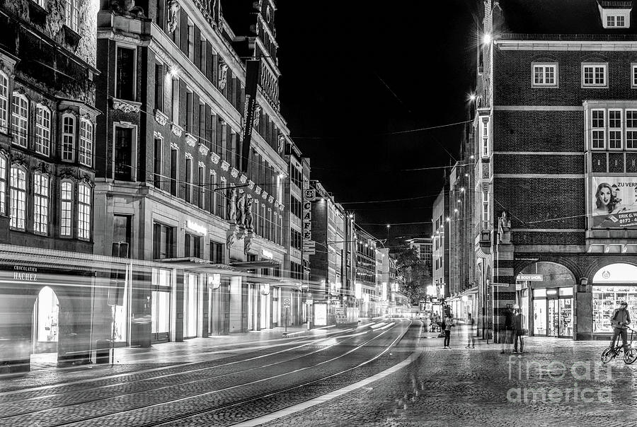 Downtown Bremen Germany Photograph by Paul Quinn