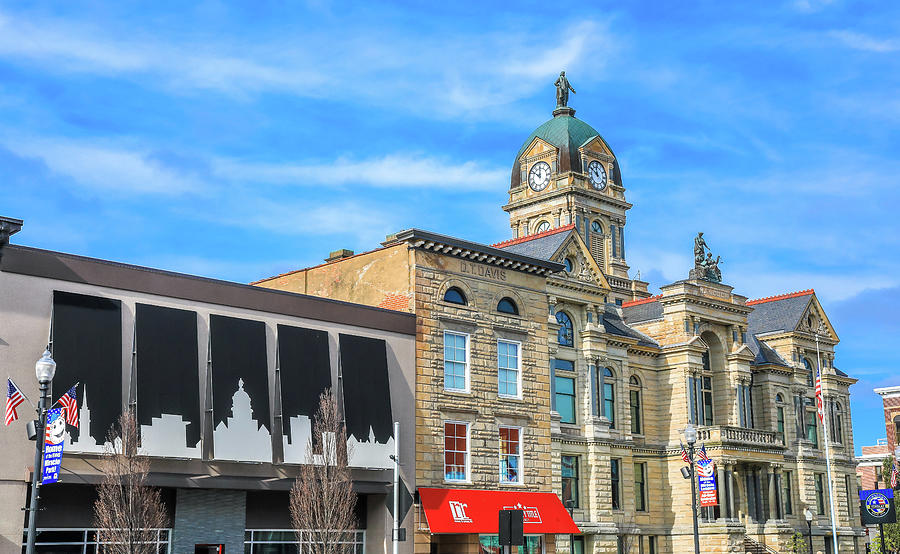 Downtown Findlay Ohio Photograph by Dan Sproul
