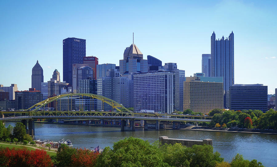 Downtown Pittsburgh Skyline Photograph by Dan Sproul