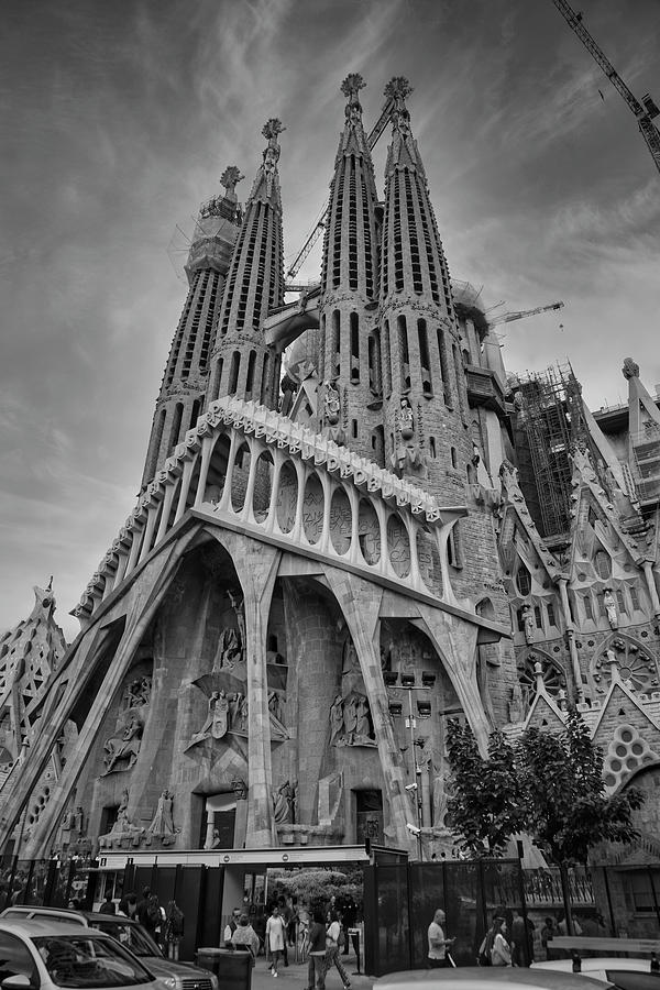 Black and White Barcelona Spain Photography Set of Six Prints sale - Spanish Wall Art - Gaudi Architecture Photographs - Vertical Photos