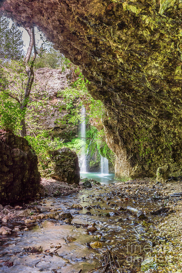 Dripping Springs Waterfalls Caveside Photograph by Jennifer White