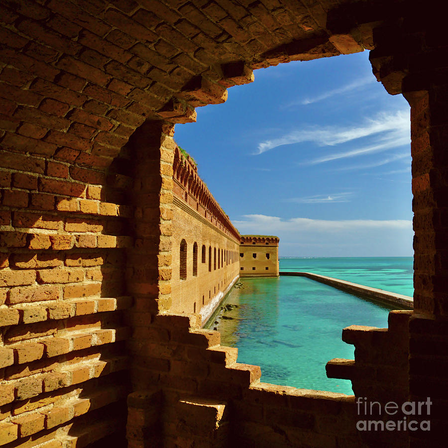 Dry Tortugas National Park Photograph - Dry Tortugas Window 3 by Dale Kohler