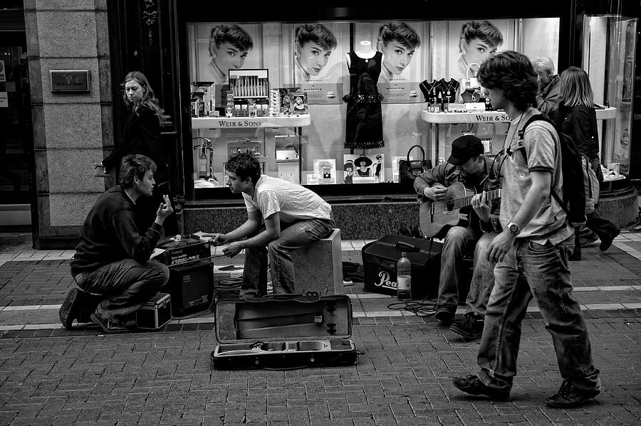 Dublin Street Scene Photograph by Doug Wittrock