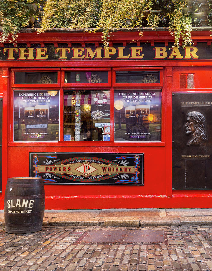 Dublin Temple Bar - Vertical Photograph by Georgia Fowler