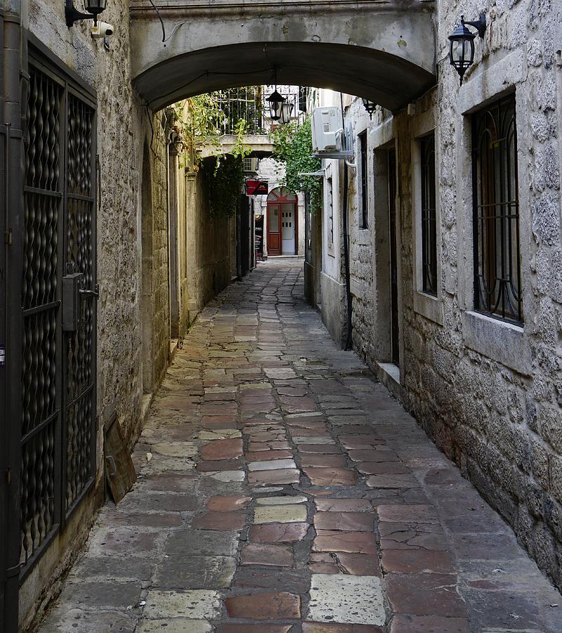 Dubrovnik Walkway Photograph by Rob Johnston