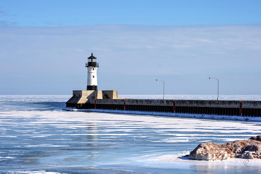 Duluth Harbor North Pier Light II Photograph by Robert Harris - Pixels