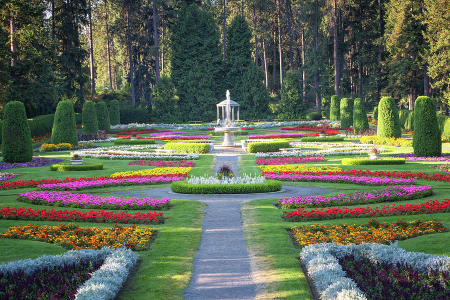 Duncan Gardens Photograph by James Richman - Fine Art America