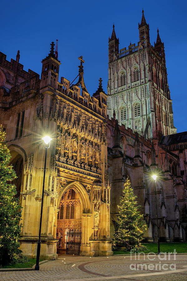 Dusk at Gloucester Cathedral on Christmas Day Photograph by Tim Gainey