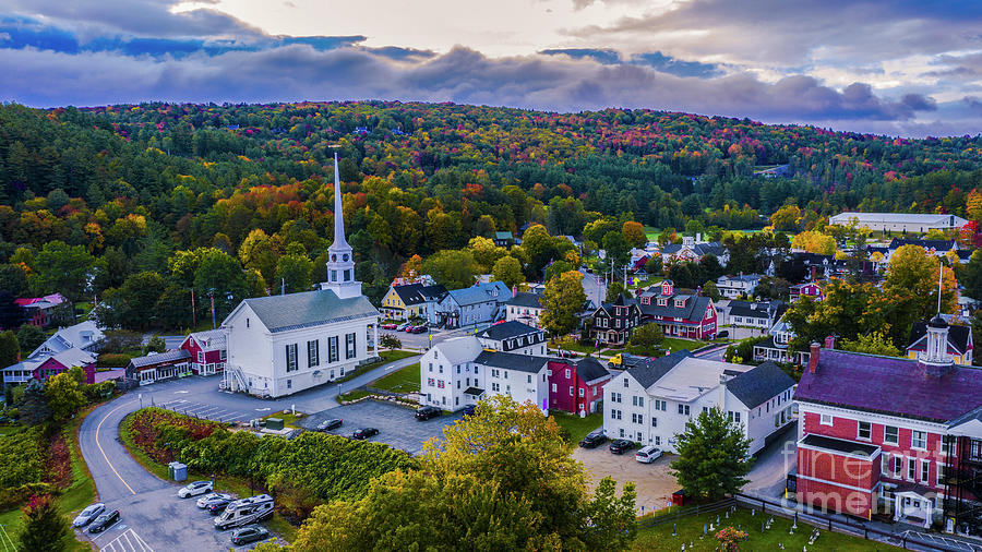 Early fall foliage in Stowe Photograph by New England Photography ...