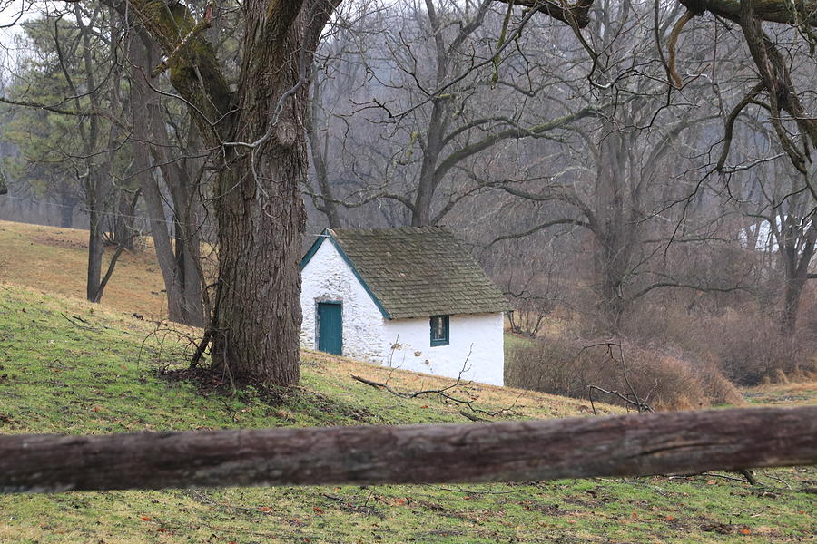 Early Pennsylvania farm building Photograph by Gerald Salamone