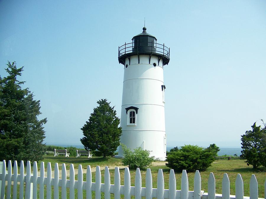 East Chop Lighthouse Photograph by Chele Ware - Fine Art America