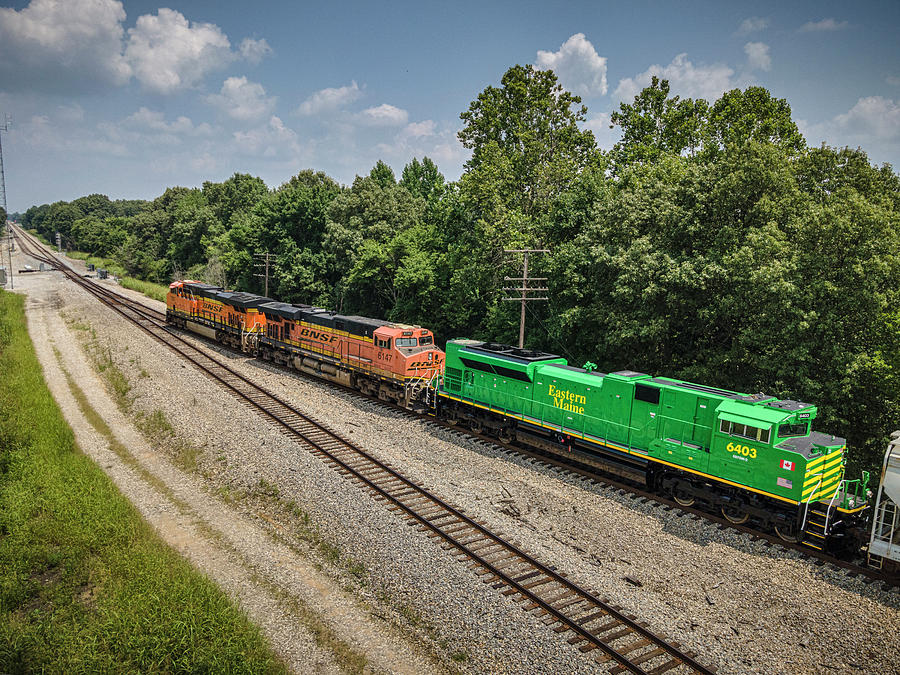 Eastern Maine Railway Shortline 6403 trails at Chiles Junction West Paducah KY Photograph by Jim Pearson