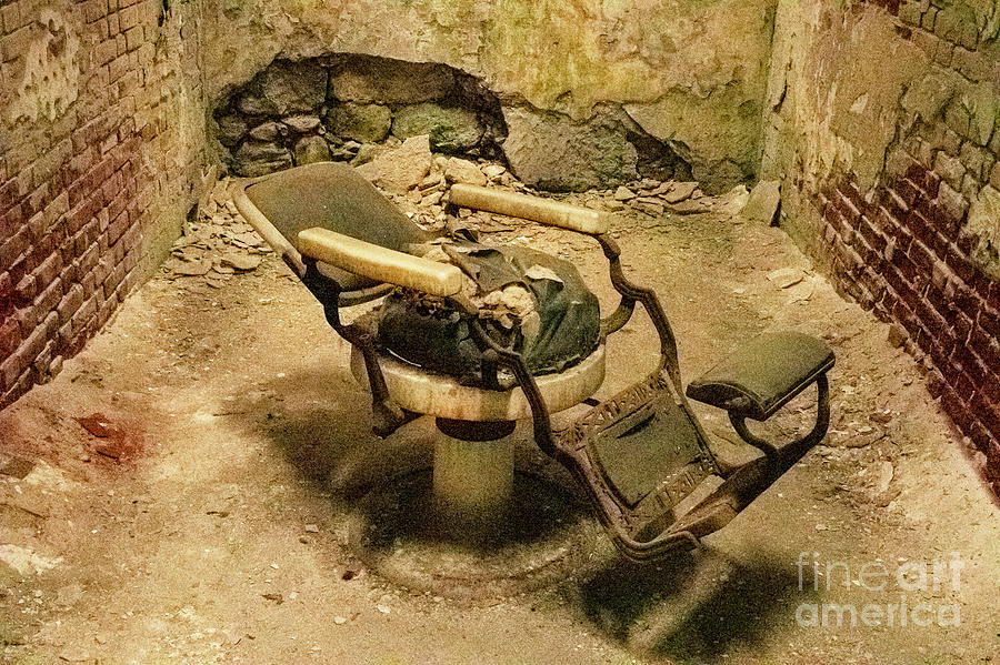 Eastern State Penitentiary Dental Chair Photograph by Bob Phillips