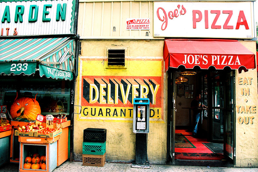 Joes Pizza Photograph by Claude Taylor