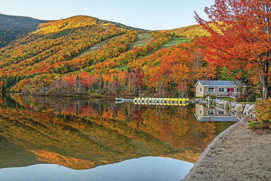 Echo Lake Beautiful Fall Colors Franconia NH White Mountains Photograph by Toby McGuire