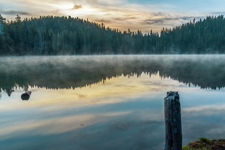 Echo Lake Dawn Photograph by Mike Lee