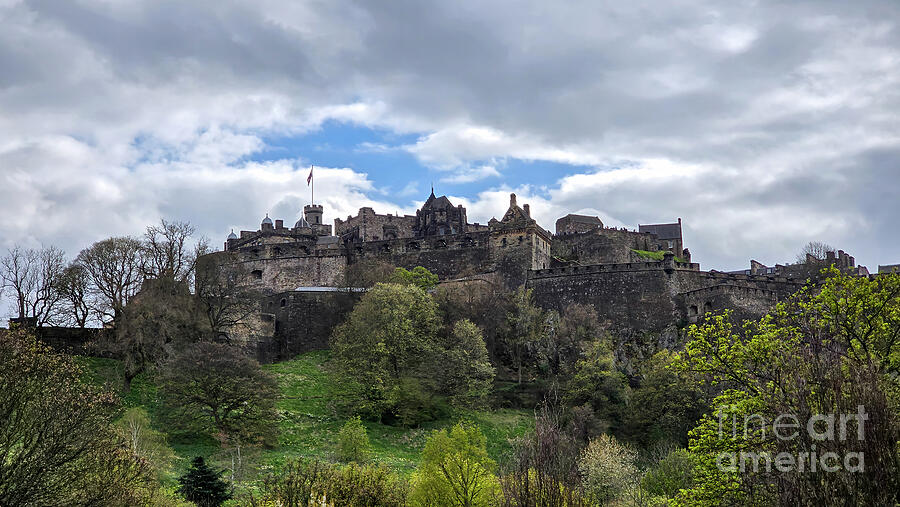 Edinburgh Castle on Castle Rock - Edinburgh, Scotland Photograph by Jeff Saunders Edinburgh Castle on Castle Rock - Edinburgh, Scotland Photograph by Jeff Saunders
