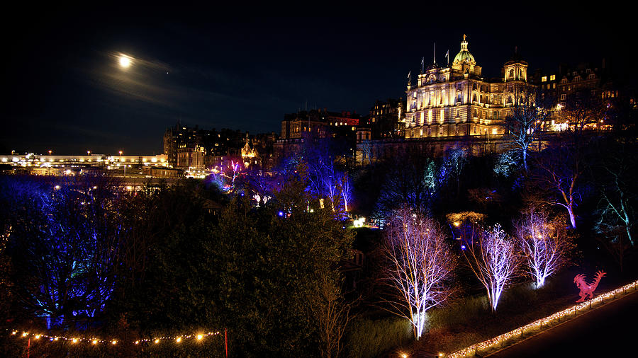Edinburgh Night on the Mound Photograph by Micah Offman