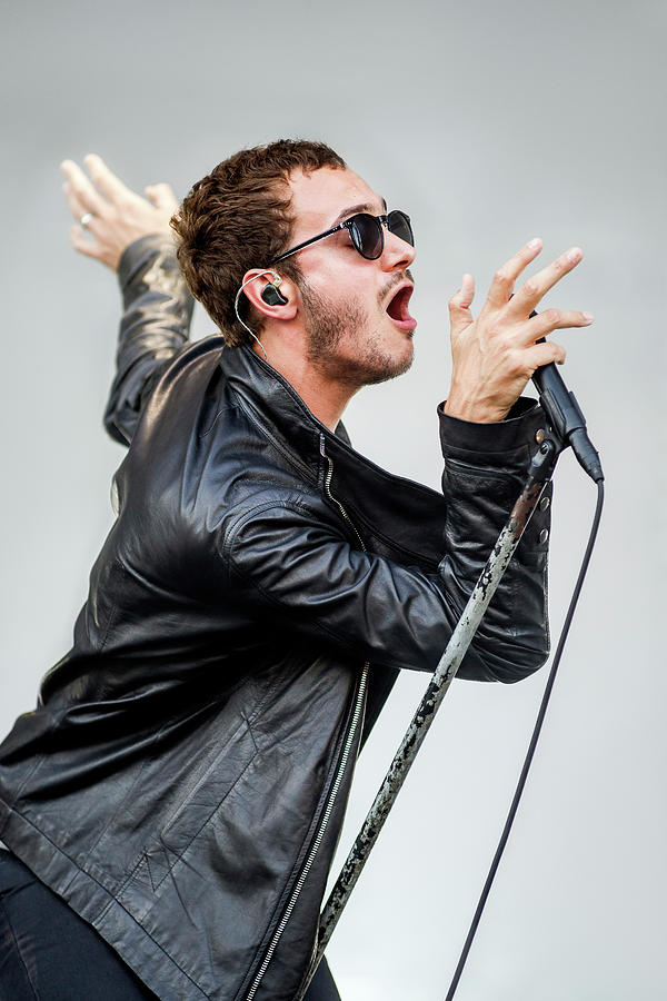 Editors - singer Tom Smith Photograph by Olivier Parent