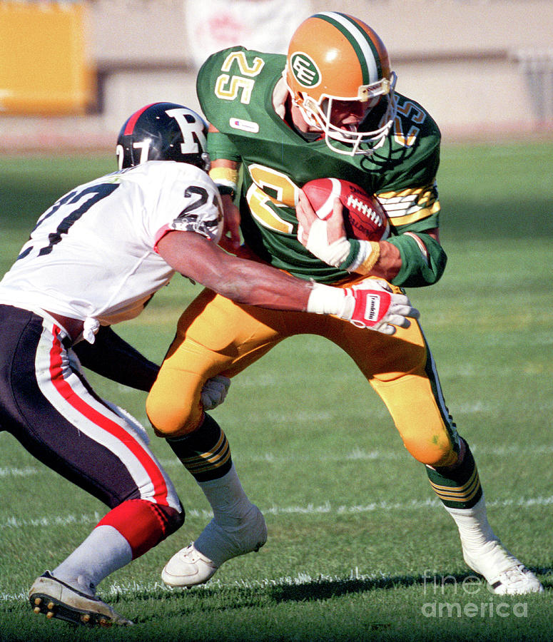 Edmonton Eskimos Football - Tom Richards 3 - 1988 Photograph by Terry Elniski