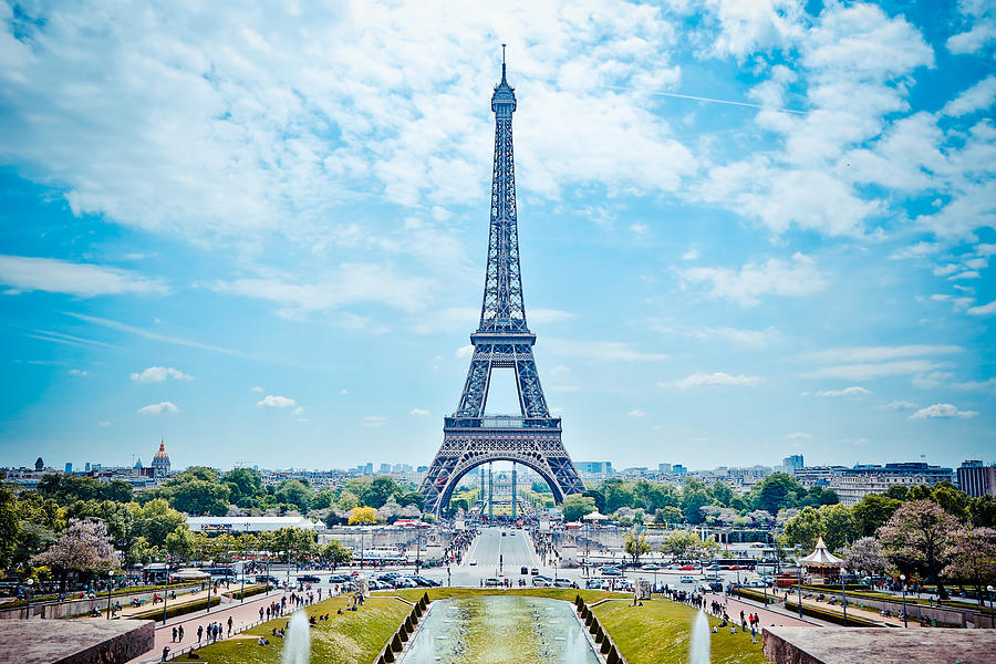 Eiffel Tower (La tour Eiffel) Photograph by by Simon Tam (tamchungman)
