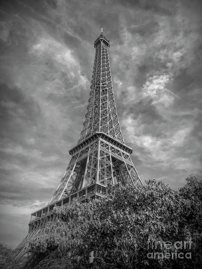Eiffel Tower, Paris France Photograph by Luther Fine Art
