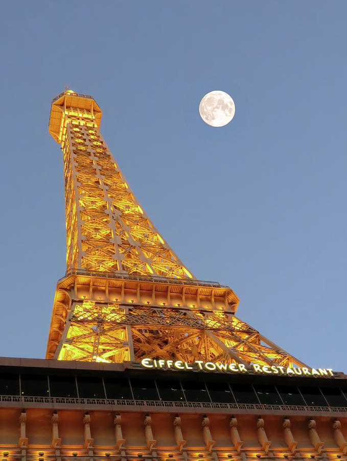 Eiffel Tower Restaurant - Las Vegas Photograph by Patti Deters