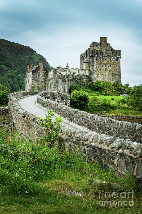 Castle Photograph - Eilean Donan castle, Scottish Highlands by Delphimages Photo Creations