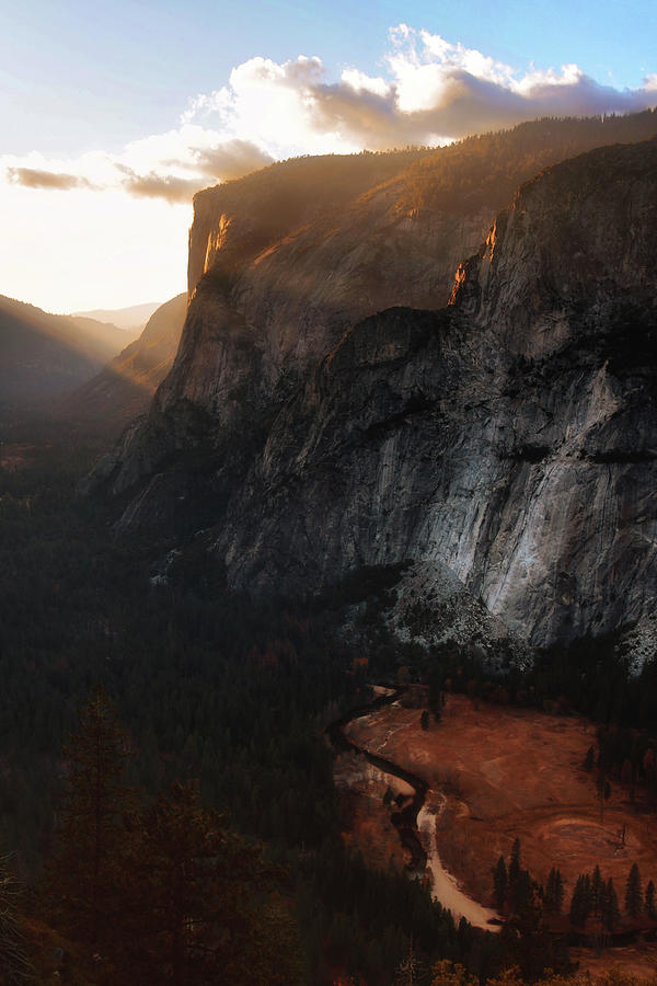 El Capitan Sunset Photograph by Lawrence Knutsson