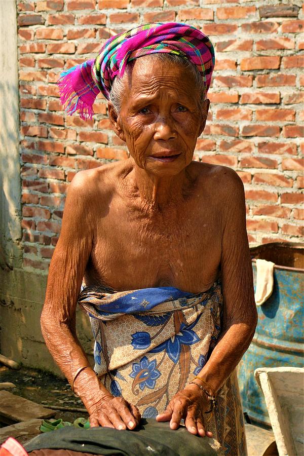 Elderly woman from Laos Photograph by Robert Bociaga