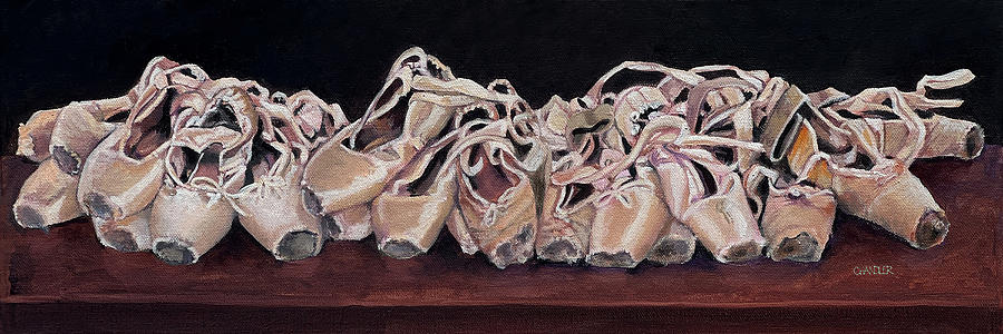 Ballet Shoes Painting - En Pointe by Gail Chandler