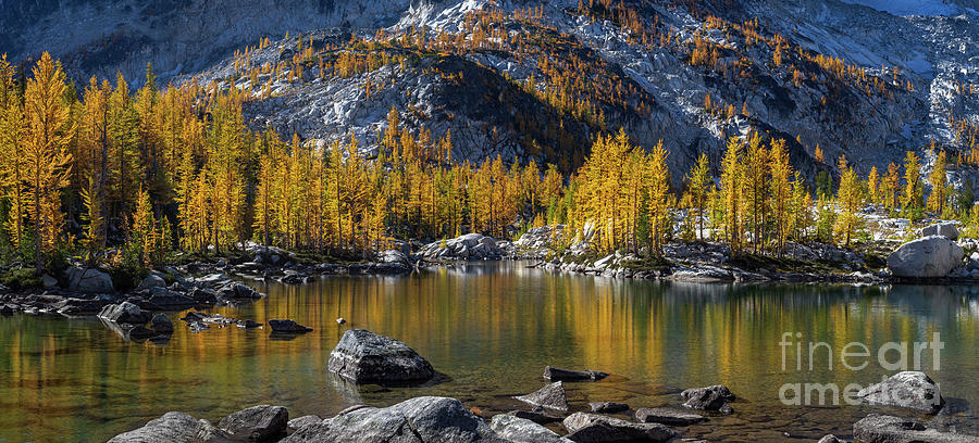 Enchantments Lakes Basin Fall Colors Panorama Photograph by Mike Reid