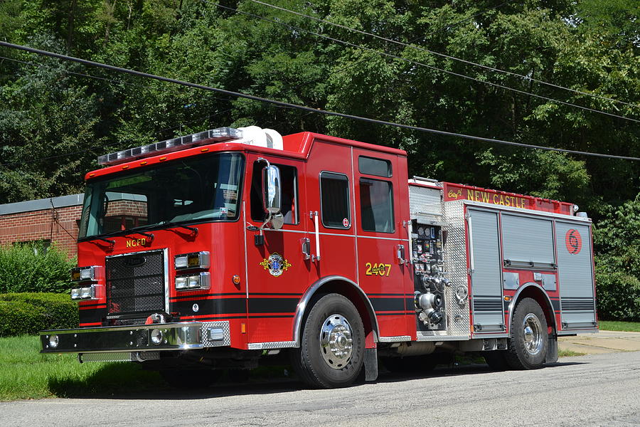 Engine 2407 Photograph by Chad Lilly - Fine Art America