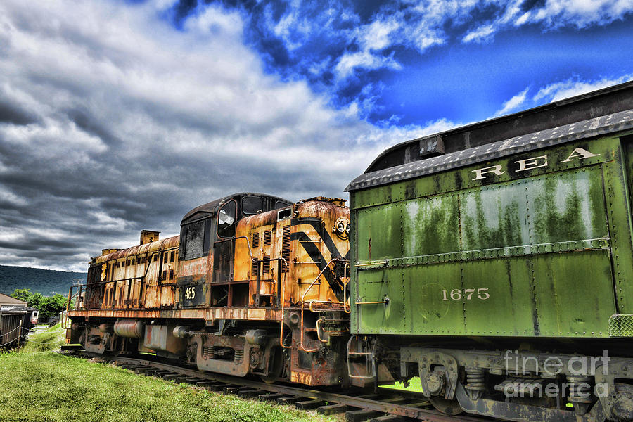 Engine Locomotive 485 Photograph by Paul Ward - Fine Art America