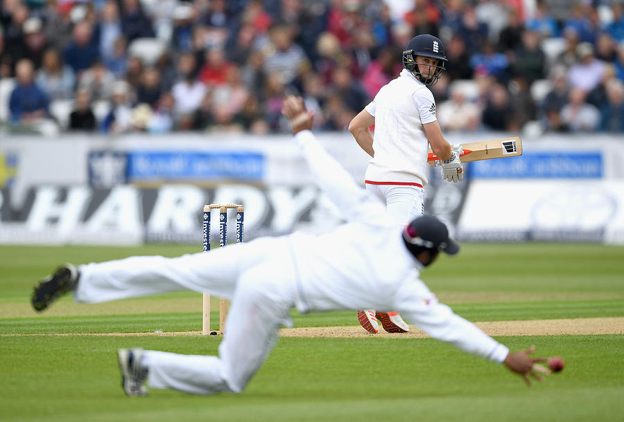 England v Sri Lanka: 2nd Investec Test - Day Two Photograph by Gareth Copley
