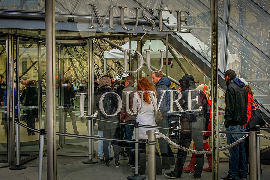 Entering The Louvre Paris Photograph By James Talley - Fine Art America