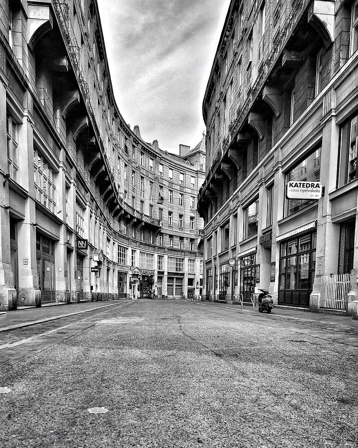 Empty Streets - Budapest 2020 Photograph