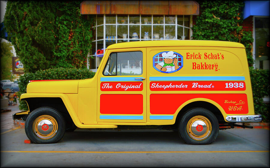 Erick Schats Bakkery Truck, Bishop California Photograph by Glenn McCarthy Art and Photography