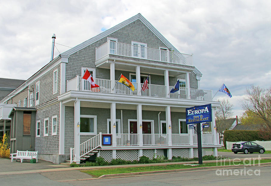 Europa Inn and Restaurant Saint Andrews by the Sea NB  5358 Photograph by Jack Schultz