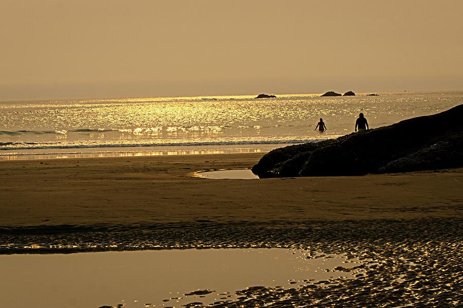 Evening Ocean Silhouettes Photograph by David Desautel