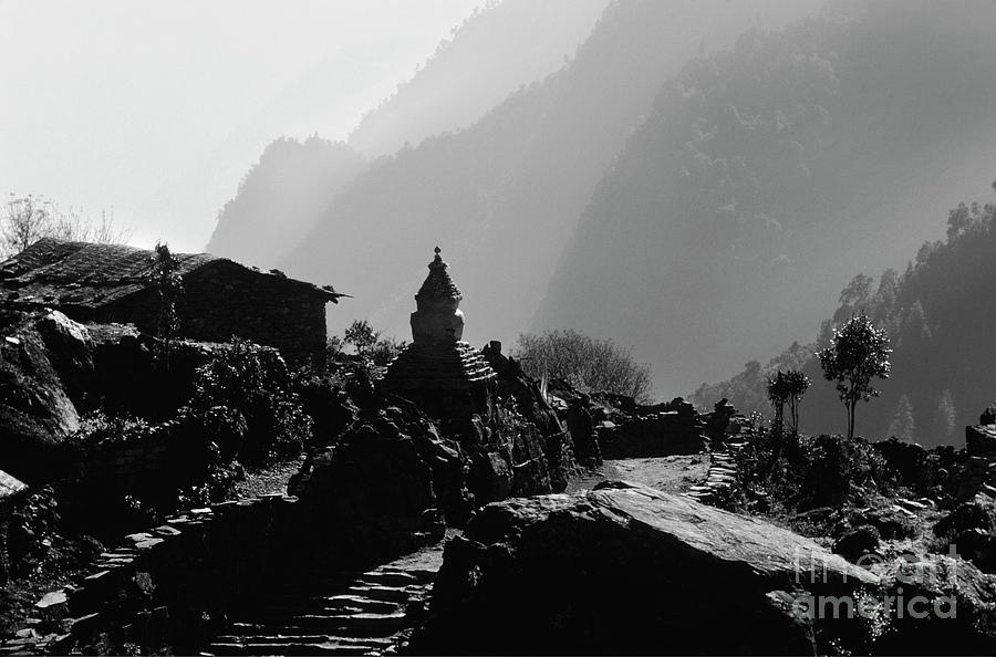 Everest Region Chorten - Nepal Photograph by Craig Lovell