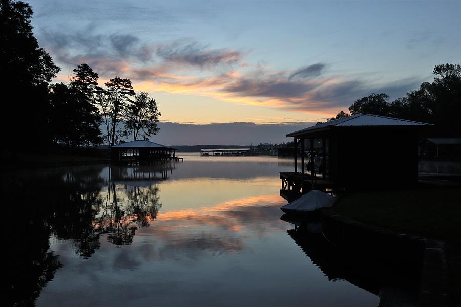 Eyelashes Lake Sunrise Photograph by Ed Williams