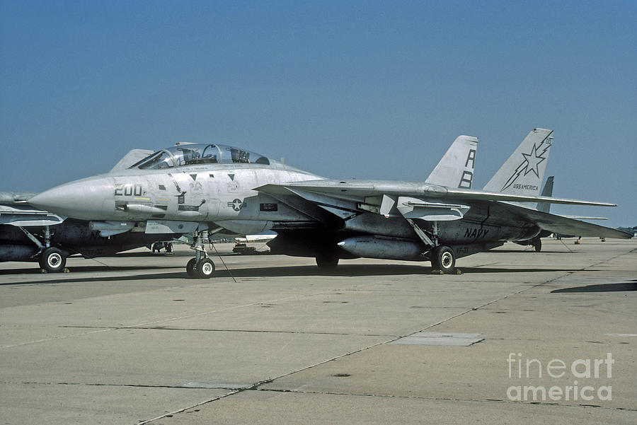 F-14A 161142 VF-33 Ocotber 1986 Photograph by David Brown - Fine Art ...