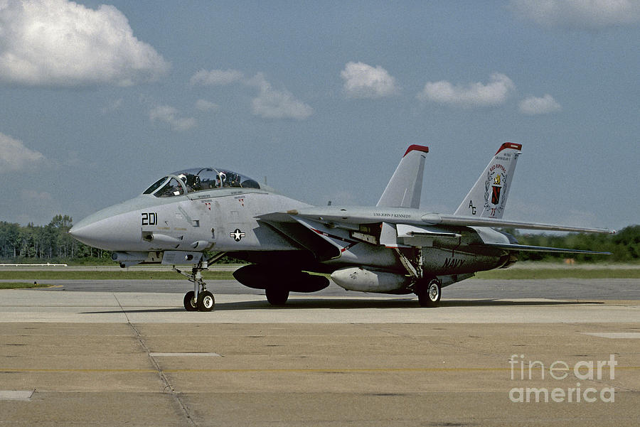 F-14b 162912 Vf-11 Photograph by David Brown - Fine Art America