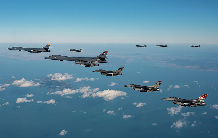 F-16 Fighting Falcons Photograph