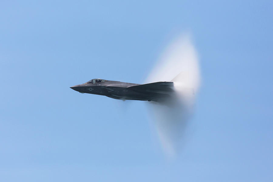 F-35 High Speed Pass Photograph